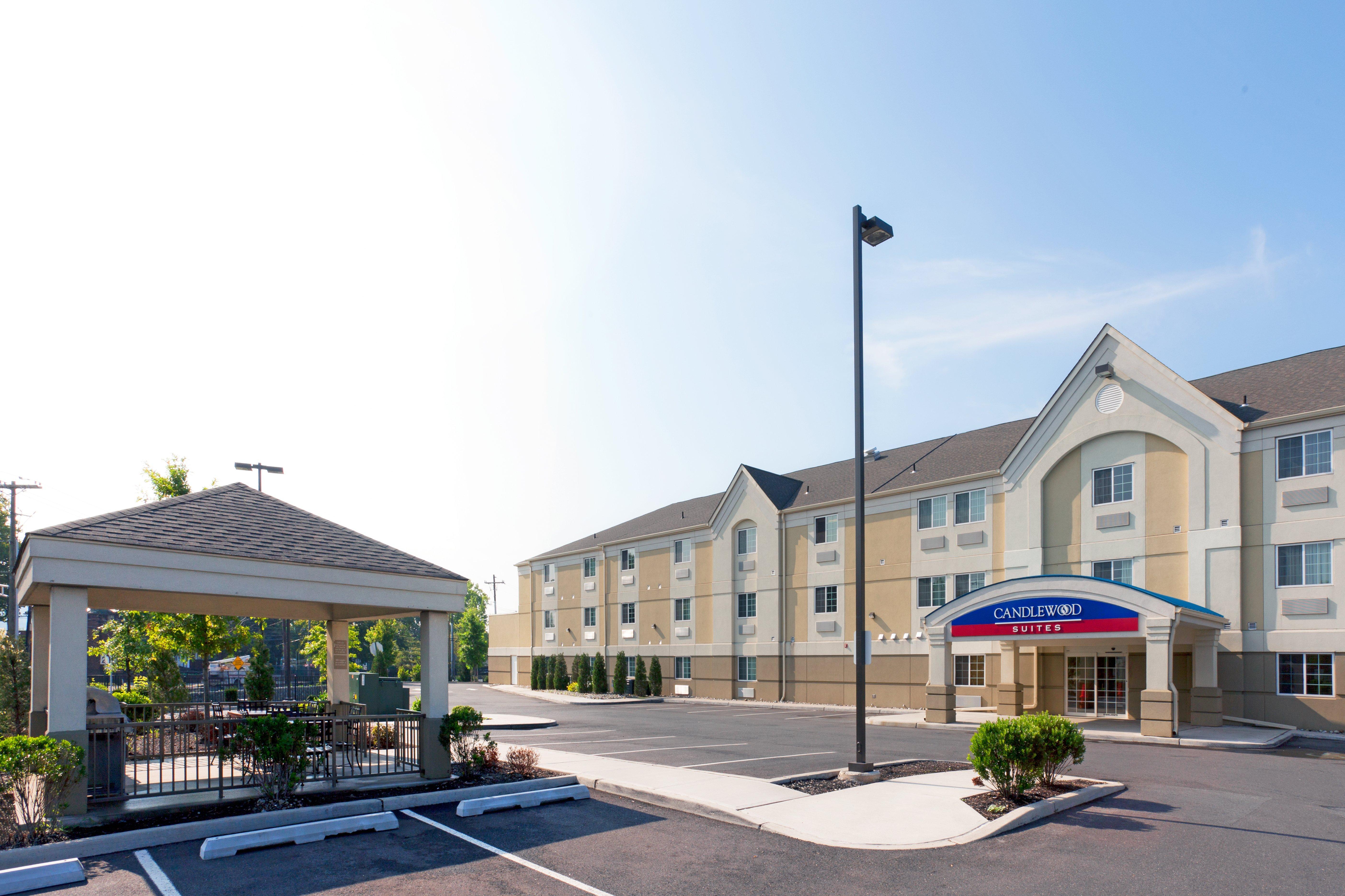 Candlewood Suites Secaucus, An Ihg Hotel Exterior foto